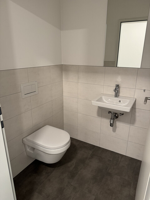 Schöne 4-Zimmer-Wohnung im 1. Obergeschoss - Dammweg Klaus
