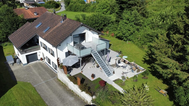 Grenznah  |  Sonnig  | Mehrfamilienhaus