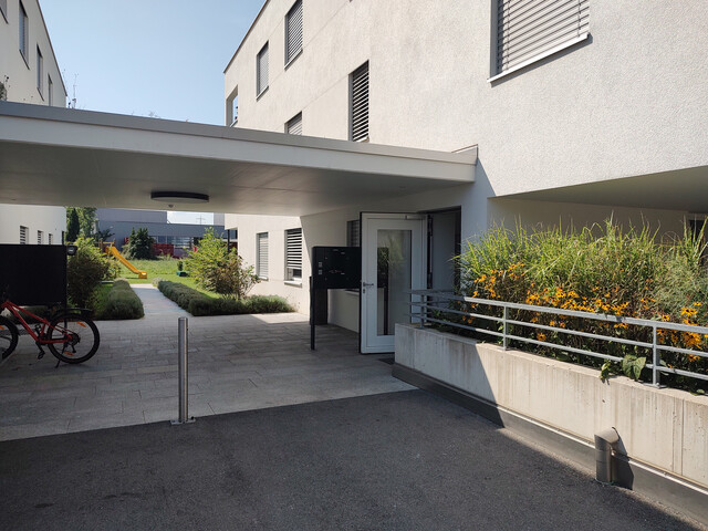 Hochwertige und sonnige 2-Zimmer Wohnung mit Terrasse 