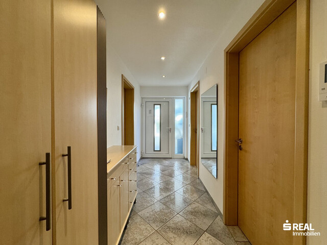 Großzügige Doppelhaushälfte – Ein Zuhause zum Wohlfühlen