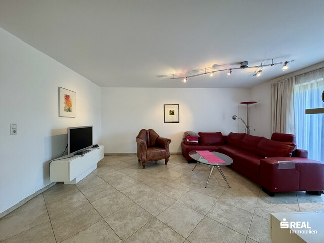 Großzügige Doppelhaushälfte – Ein Zuhause zum Wohlfühlen