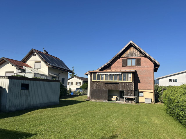 SONNIGES BAUGRUNDSTÜCK MIT ALTBESTAND IN TOPLAGE