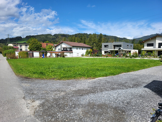 Sonniges Baugrundstück mit Nähe zum Ortszentrum