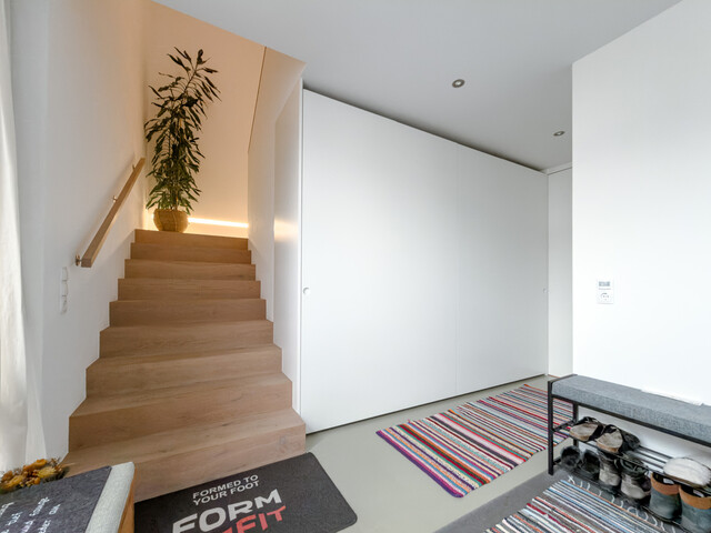 Exklusives Einfamilienhaus mit großzügigem Garten in ruhiger Lage von Koblach