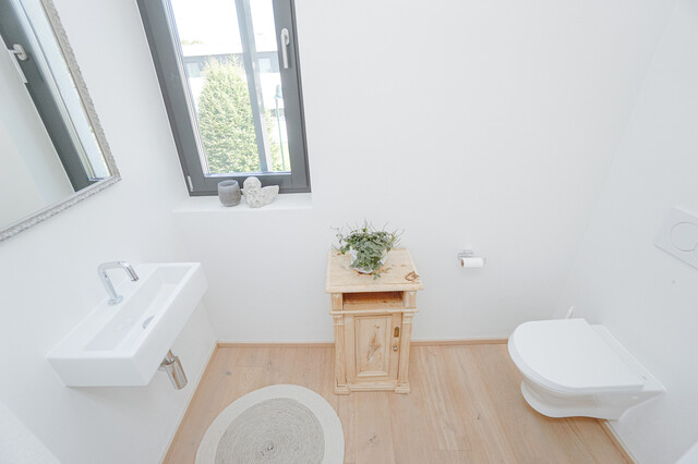 Exklusives Einfamilienhaus mit großzügigem Garten in ruhiger Lage von Koblach