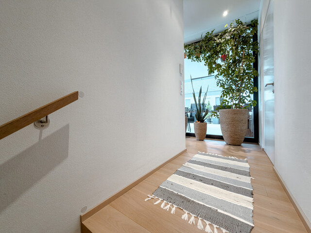 Exklusives Einfamilienhaus mit großzügigem Garten in ruhiger Lage von Koblach