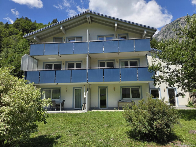 Charmante 3 Zimmer Ferienwohnung mit großzügigem Außenbereich in Dalaas