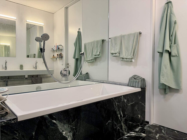 Exklusives Wohnen am See - Hochwertige 3-Zimmerwohnung mit traumhafter Aussicht