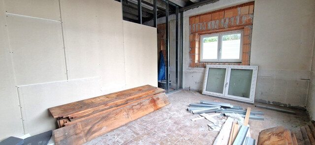 Rohbau: Mitarbeiterhaus mit 7 Wohneinheiten in Braz