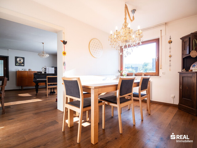 Großzügiges Haus in Feldkirch: Platz, Garten und Sauna