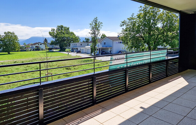 Traumhafte, neue 2-Zimmer-Wohnung im Grünen mit großer Süd-Ost-Terrasse