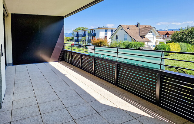 Traumhafte, neue 2-Zimmer-Wohnung im Grünen mit großer Süd-Ost-Terrasse