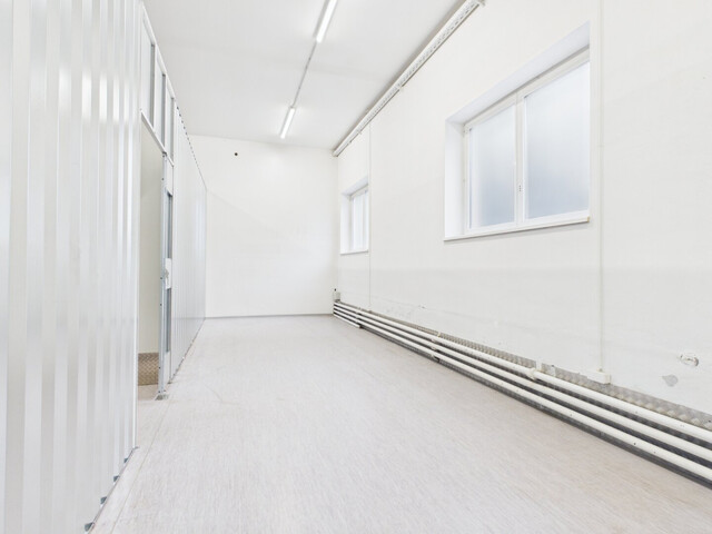 Lagerflächen von 3 - 100 m² und Büros für Privatpersonen und Unternehmen in der Stauzone Hohenems