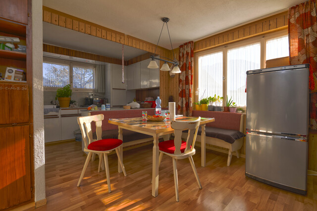 Sanierungsbedürftiges Einfamilienhaus in traumhafter, naturnaher
Lage am Bach