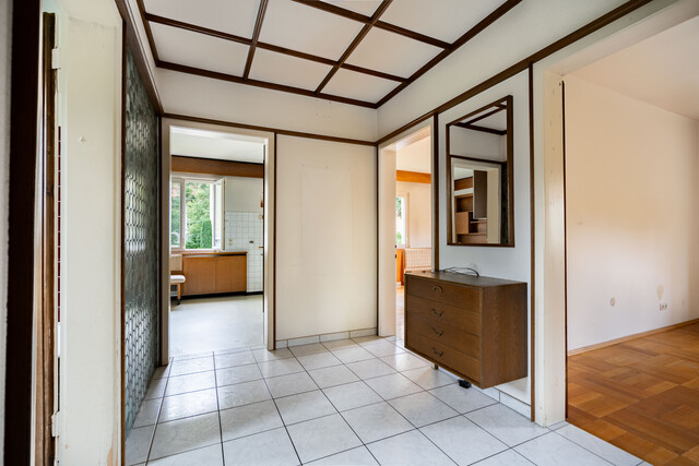 Für Handwerker mit Ausbauqualitäten - Wohnhaus mit 2 Wohnungen und zusätzlichem Bauplatz