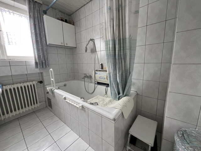 CHARMANTES EINFAMILIENHAUS MIT VIEL GARTEN