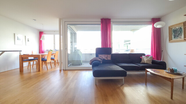 Gemütliche Wohnung mit Balkon, Abstellraum und Garage in zentraler Lage