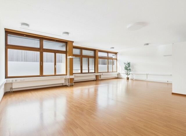 Moderne, zeitgemäße, flexibel gestaltbare Büroeinheiten zur Miete - 26 m², 80m² bis zu insgesamt ca. 200 m² - Treietstraße 17, 6833 Klaus