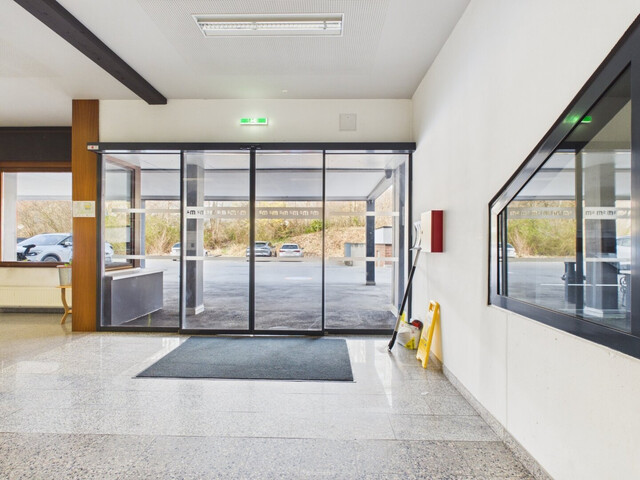 Moderne, zeitgemäße, flexibel gestaltbare Büroeinheiten zur Miete - 26 m², 80m² bis zu insgesamt ca. 200 m² - Treietstraße 17, 6833 Klaus