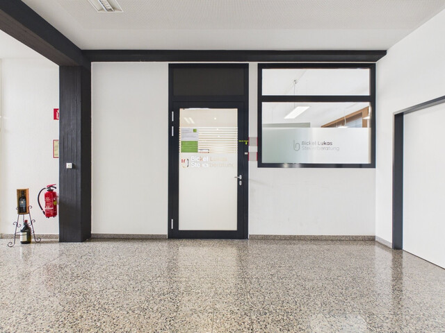 Moderne, zeitgemäße, flexibel gestaltbare Büroeinheiten zur Miete - 26 m², 80m² bis zu insgesamt ca. 200 m² - Treietstraße 17, 6833 Klaus