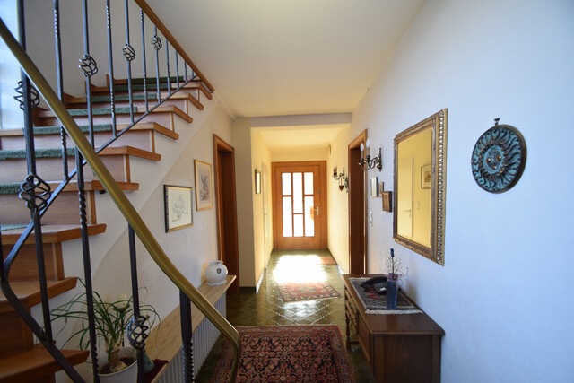 Ruhig gelegenes Einfamilienhaus mit großem sonnigen Grundstück in Hohenems