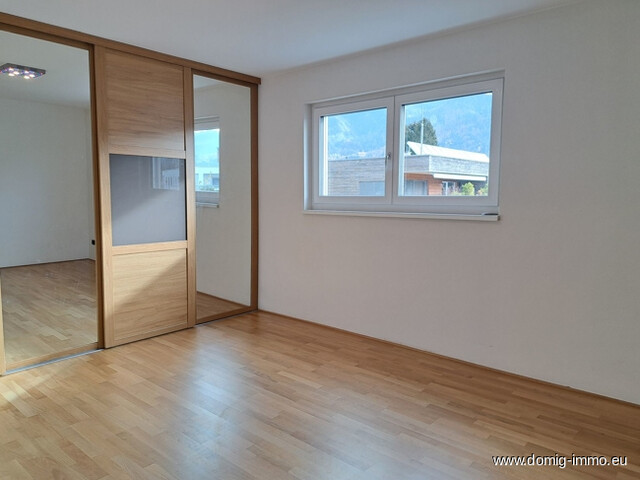 Traumhafte, großzügige Dachgeschosswohnung, 124m² Wlf. mit schöner Sonnenterrasse in Altach!