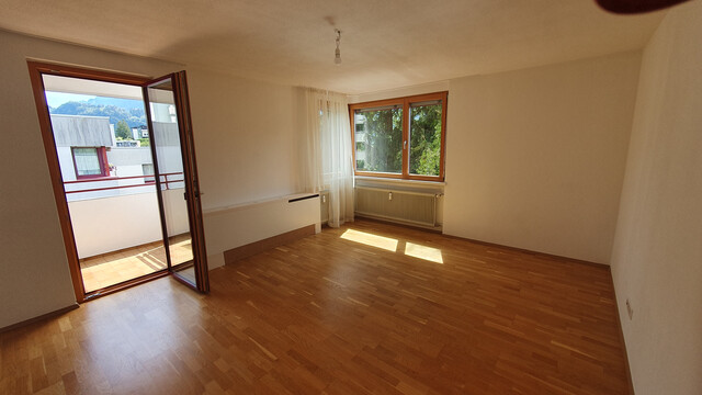 Niedliche 2-Zimmerwohnung in schöner Hanglage