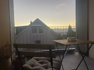 Terrassenwohnung mit großzügiger Loggia  umd 2 TG Parkplätze