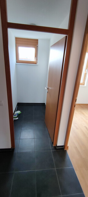 Geräumige Wohnung mit Garage, Balkon (10 m²), Keller und Fahrradabstellraum in Top-Lage!