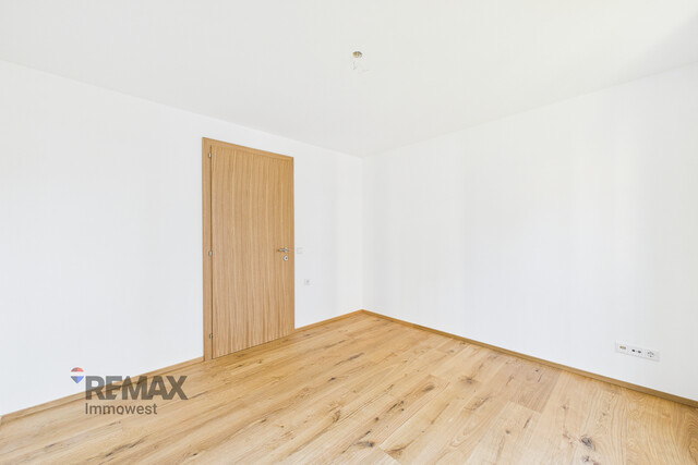 Mitten drin & lichtdurchflutet: Helle 3-Zimmer-Wohnung mit Wintergarten