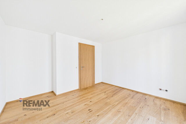 Mitten drin & lichtdurchflutet: Helle 3-Zimmer-Wohnung mit Wintergarten