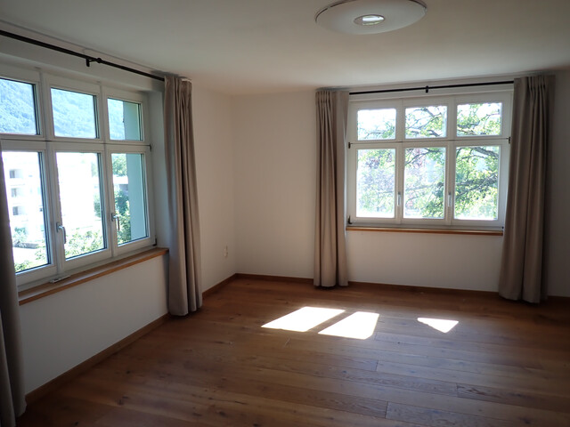 Feldkirch-Tisis …urban, eingebettet im Grünen, ein ganz besonderer Garten und viel Platz…