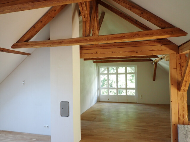 Feldkirch-Tisis …urban, eingebettet im Grünen, ein ganz besonderer Garten und viel Platz…