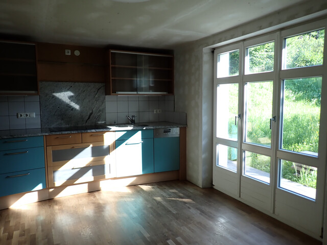 Feldkirch-Tisis …urban, eingebettet im Grünen, ein ganz besonderer Garten und viel Platz…