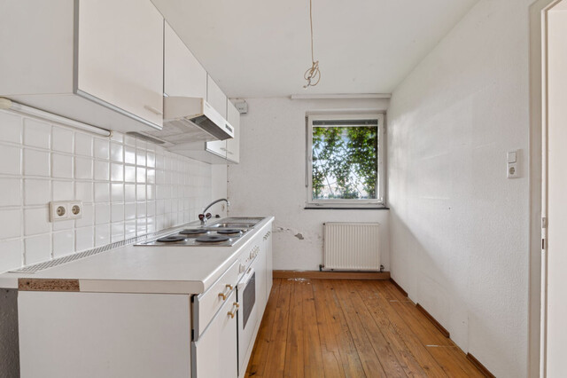 sanierungsbedürftiges Juwel in Lochau: großes Haus mit Seeblick und Garten!