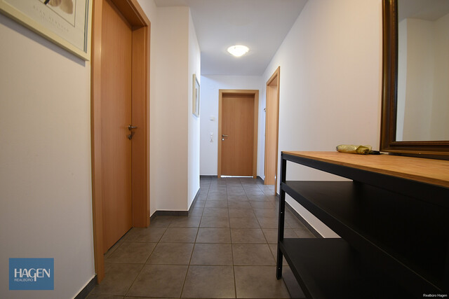 Neuwertiges Wohnhaus mit Carport und Werkstatt in Lustenau zu vermieten!