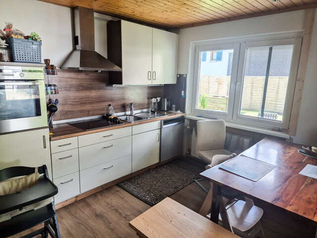 Großzügiges Familienhaus in ruhiger Lage mit Bergblick