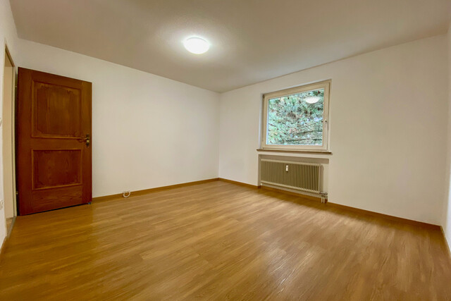 "ohne Provision" helle, geräumige 3,5 Zimmer Wohnung mit 2 Balkone
