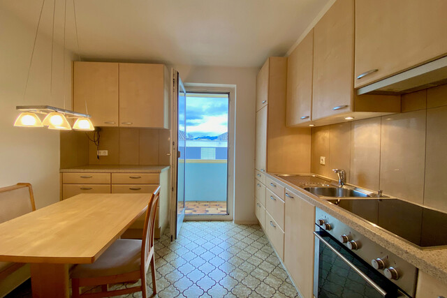"ohne Provision" helle, geräumige 3,5 Zimmer Wohnung mit 2 Balkone