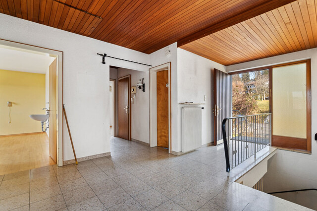 sanierungsbedürftiges Juwel in Lochau: großes Haus mit Seeblick und Garten!