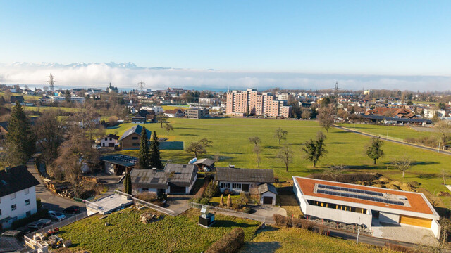 sanierungsbedürftiges Juwel in Lochau: großes Haus mit Seeblick und Garten!