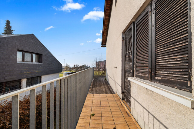 sanierungsbedürftiges Juwel in Lochau: großes Haus mit Seeblick und Garten!