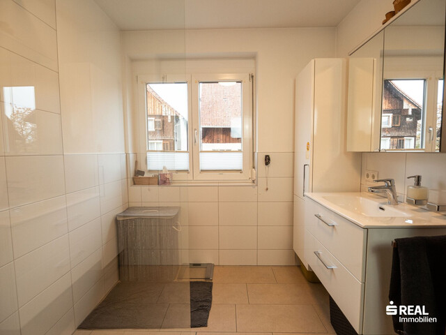 Attraktives 3-Parteienhaus mit großem Grundstück in Dornbirn – Platz, Komfort und Lebensqualität!