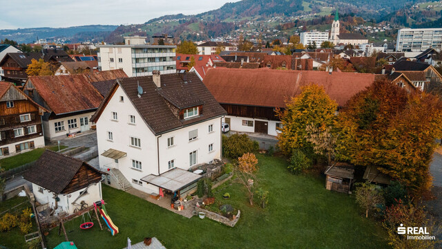 Attraktives 3-Parteienhaus mit großem Grundstück in Dornbirn – Platz, Komfort und Lebensqualität!