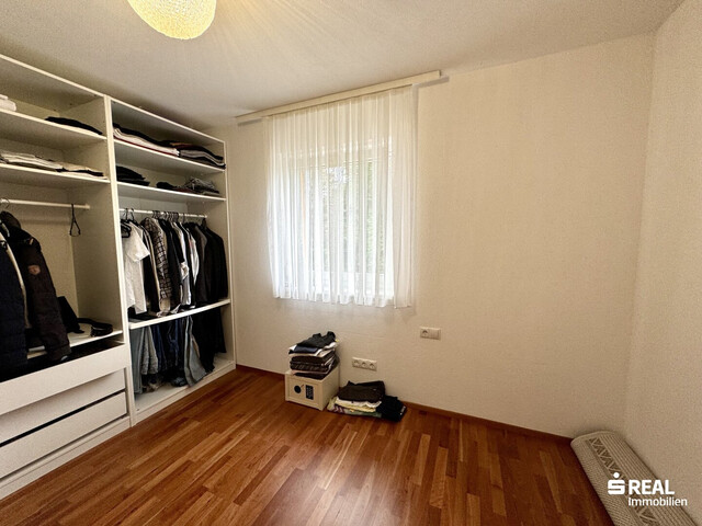 Modernisiertes Mehrfamilienhaus mit zwei großzügigen Wohnungen