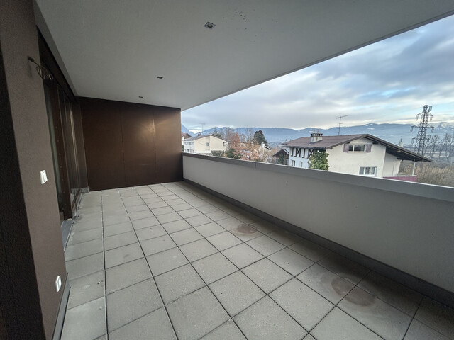 2 Zimmer-Wohnung  |  hochwertig  |  Ausblick  |  Bregenz  |  Balkon  |  teilmöbliert