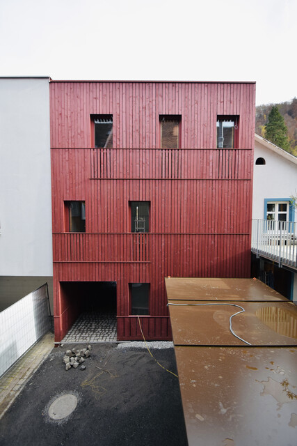 Leben im Zentrum von Hohenems: Neubau-Singlewohnung mit Garten zur Vermietung!