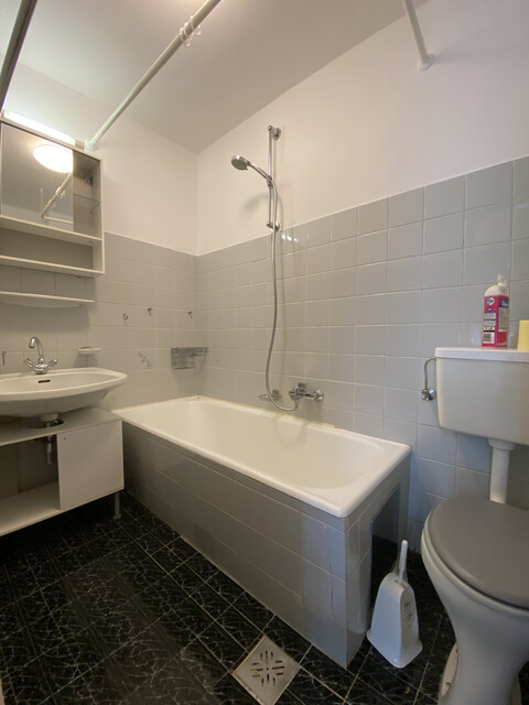 "ohne Provision" helle 1,5 Zimmer Wohnung mit Balkon