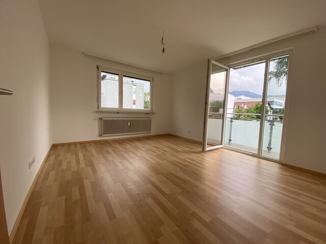 "ohne Provision" helle 1,5 Zimmer Wohnung mit Balkon