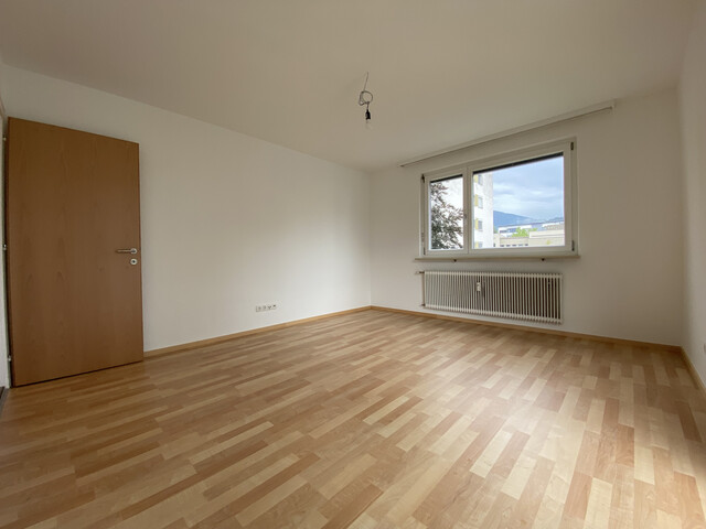 "ohne Provision" helle 1,5 Zimmer Wohnung mit Balkon